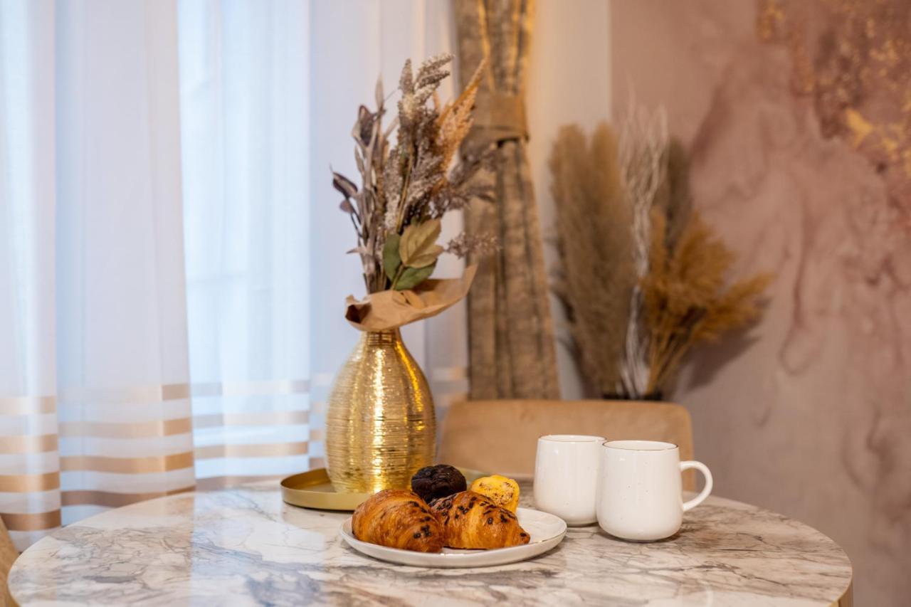Apartamento Cosy&Private,30Sec Walk To Mainsquare, Heart Of Zagreb Exterior foto